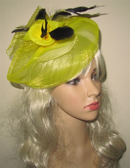 Желтая шляпка с плотной вуалью - фото 11059