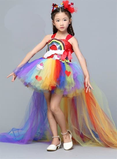 Пышное детское платье с длинным шлейфом Радуга - фото 18001