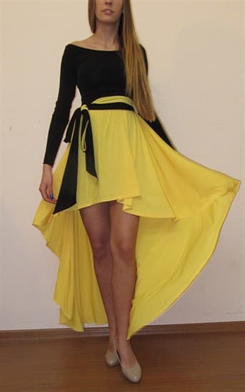 Черно-желтое платье из трикотажа - фото 5417
