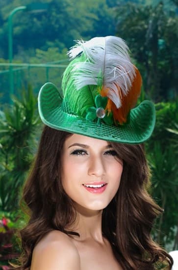 Зеленая шляпа с широкими полями с пайеткаим - фото 5988