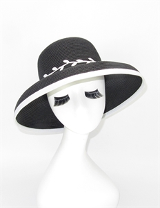 Летняя шляпа с широкими полями черная с белым кантом