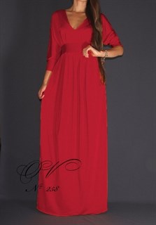 Красное платье с широкими рукавами. 258