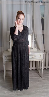 Черное платье из панбархата в пол с разрезом