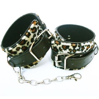 Леопардовые наручники на ремнях
